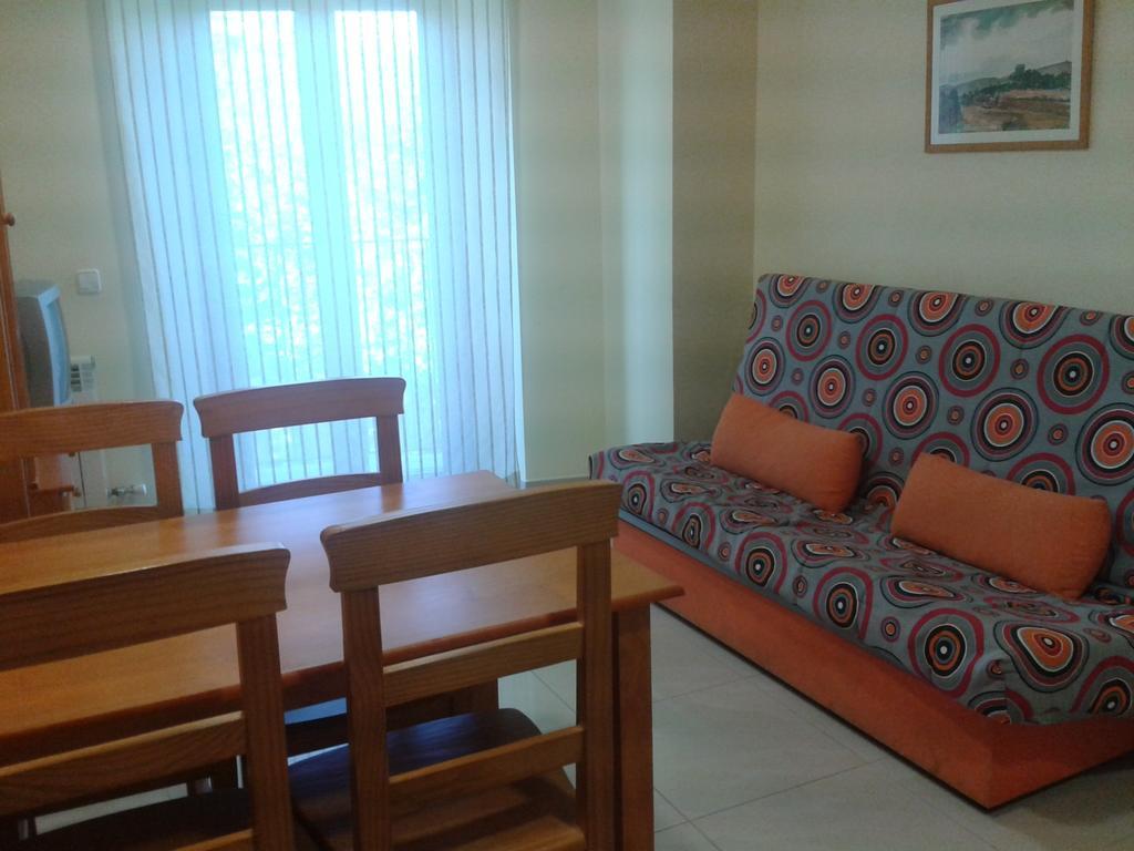 Apartamentos Fonda Finet Sant Felíu de Pallarols Pokój zdjęcie